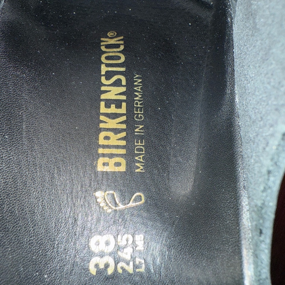Birkenstock Woman’s Black Big Buckle Gold Buckle Sandals 38 - Picture 3 of 5